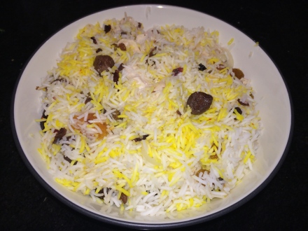 Plov_with_dried_fruit_and_chestnuts